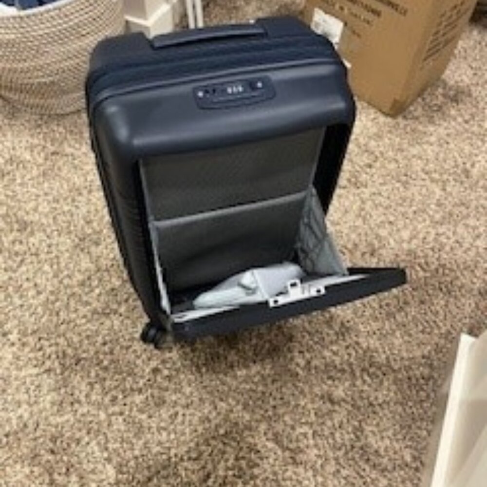 ELEVATION™ PLUS HARDSIDE CARRY-ON PRO SPINNER